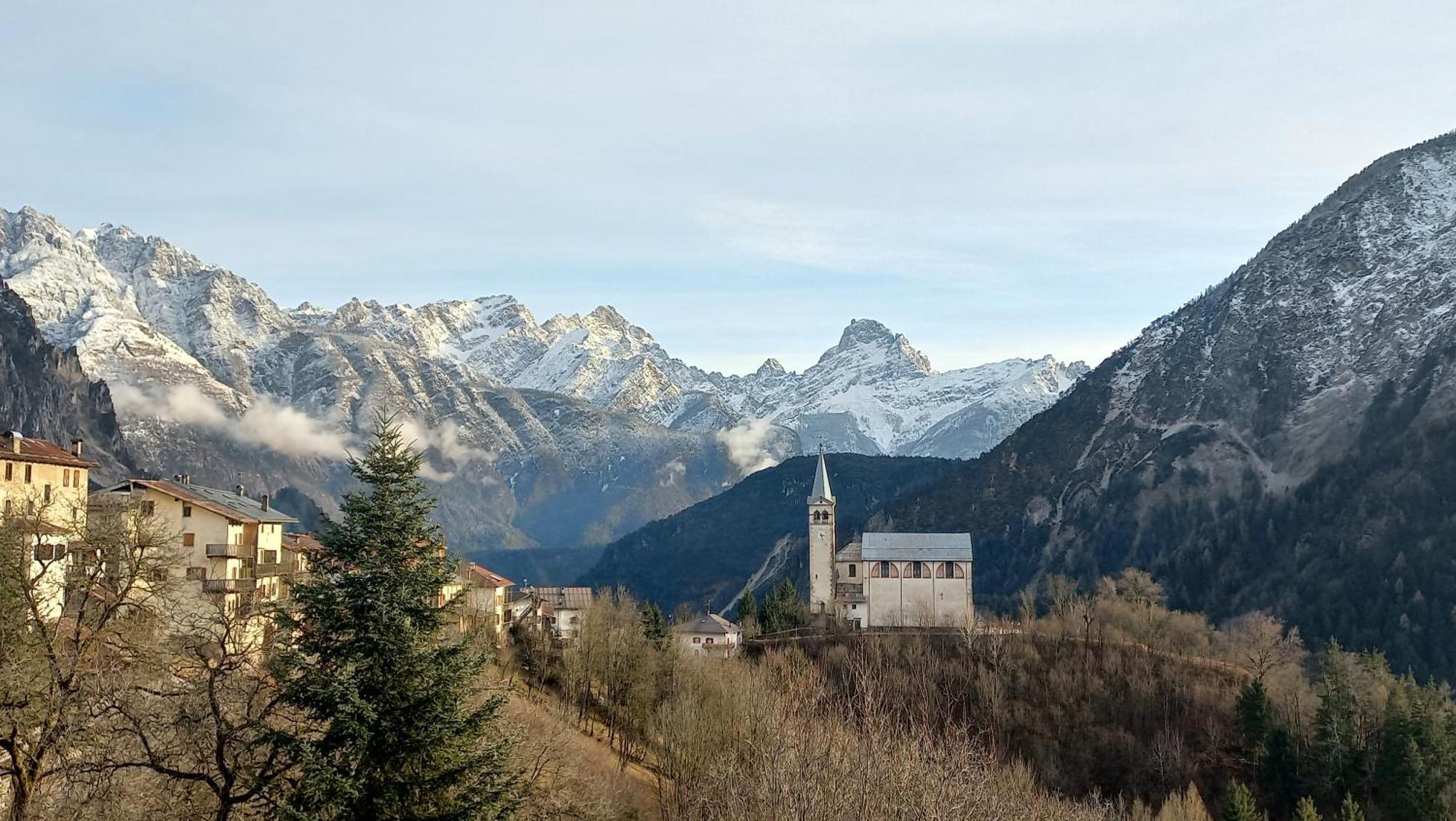 Il Quadrifoglio - Alloggio Turistico วัลเล ดิ คาโดเร ภายนอก รูปภาพ